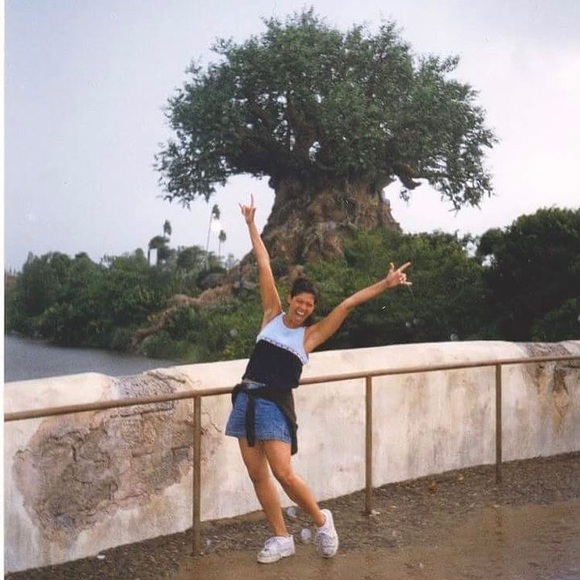 Meet your Posher, Whitney - Picture 3 of 16